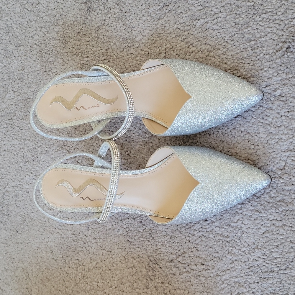 Silver Nina Berit YG Pumps Size 8 NEW